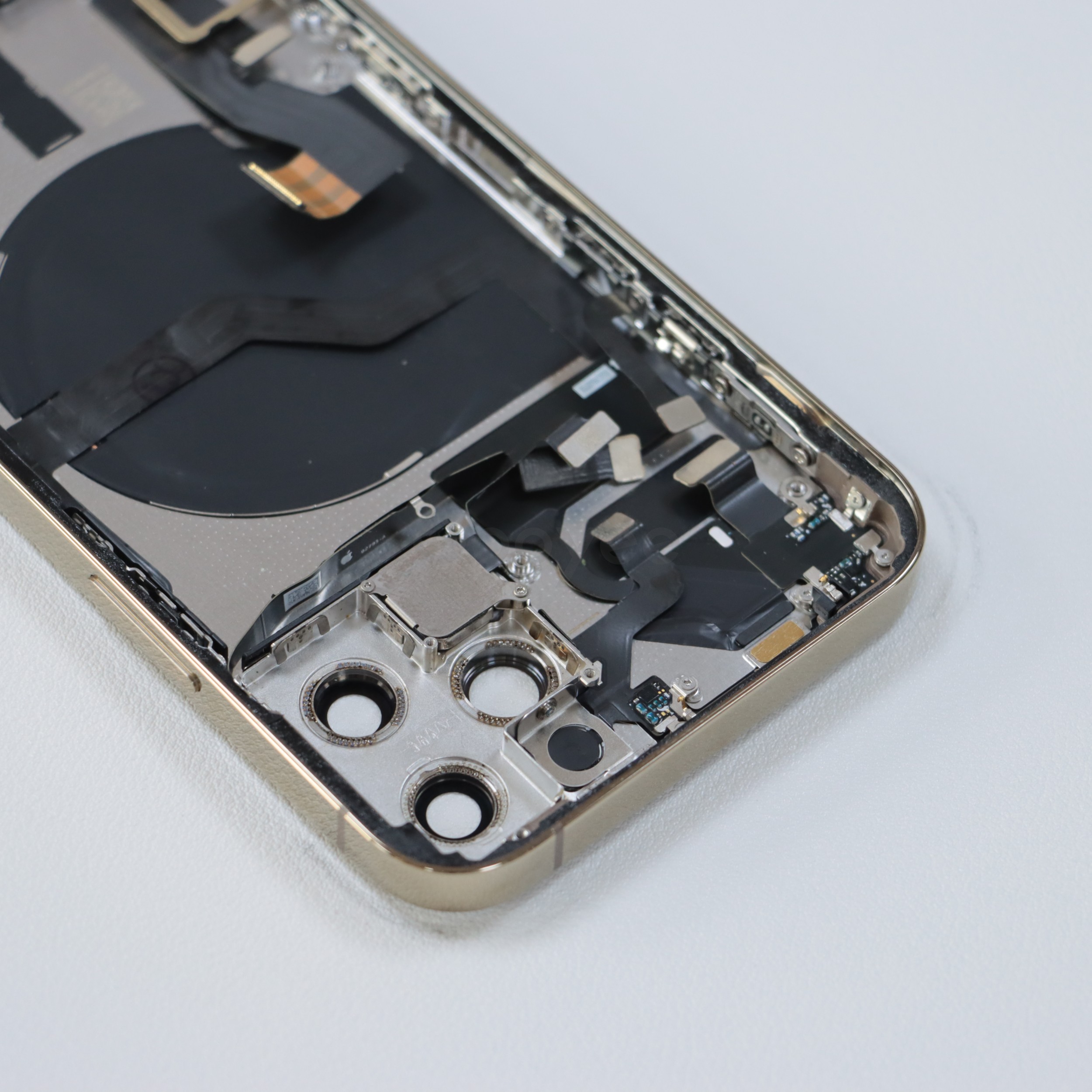 Housing for Apple iPhone 12 Pro With Parts (Gold) (Pulled)